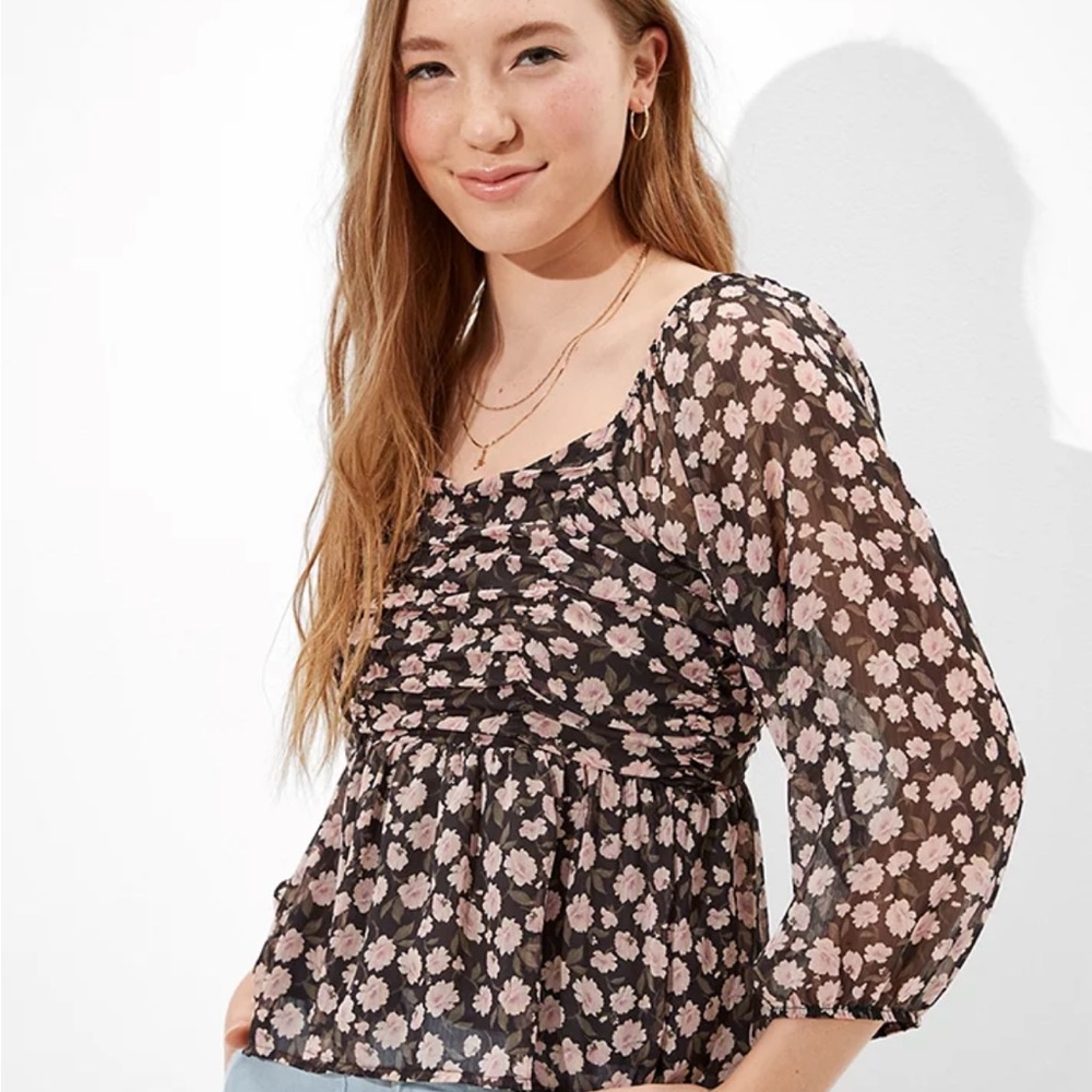NWT American Eagle Ruched Babydoll Top in Black Floral